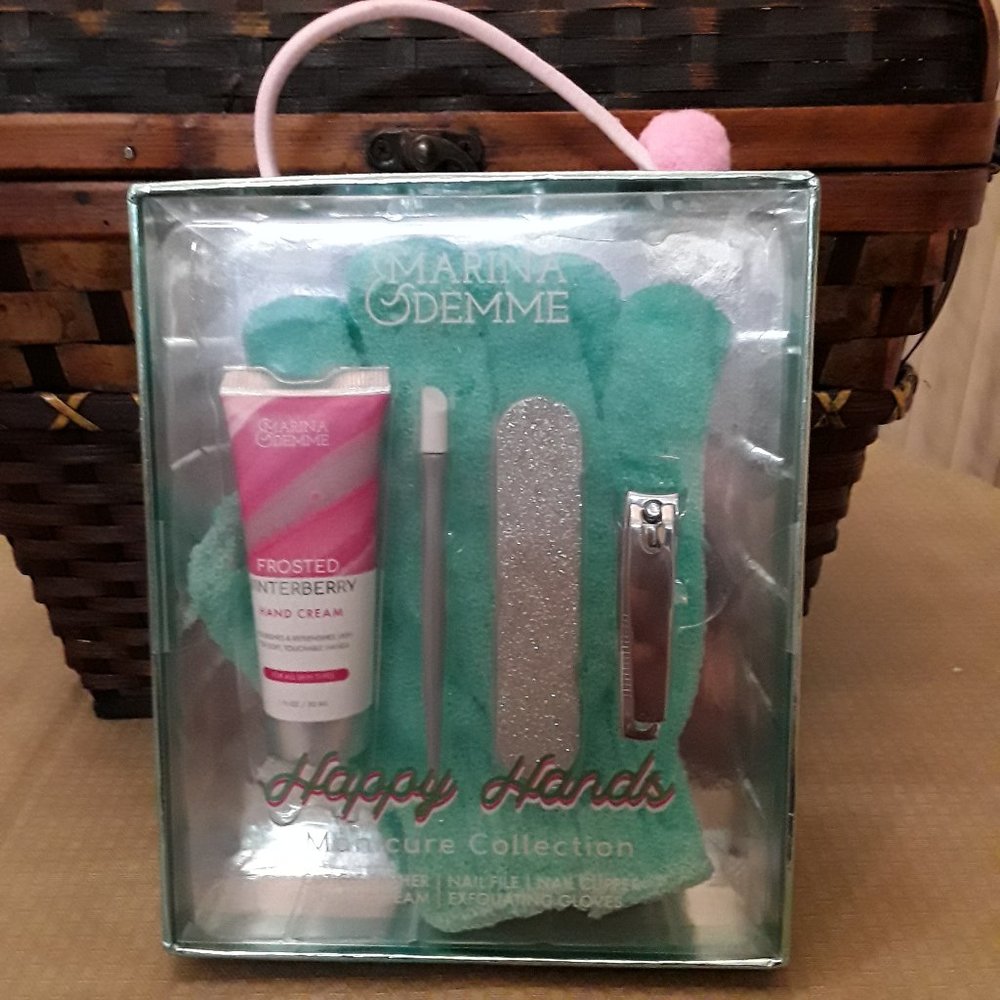 Marina & Demme Happy Hands Manicure Collection Gift Set NEW